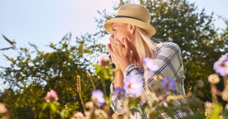 Rinite allergica: sintomi e rimedi